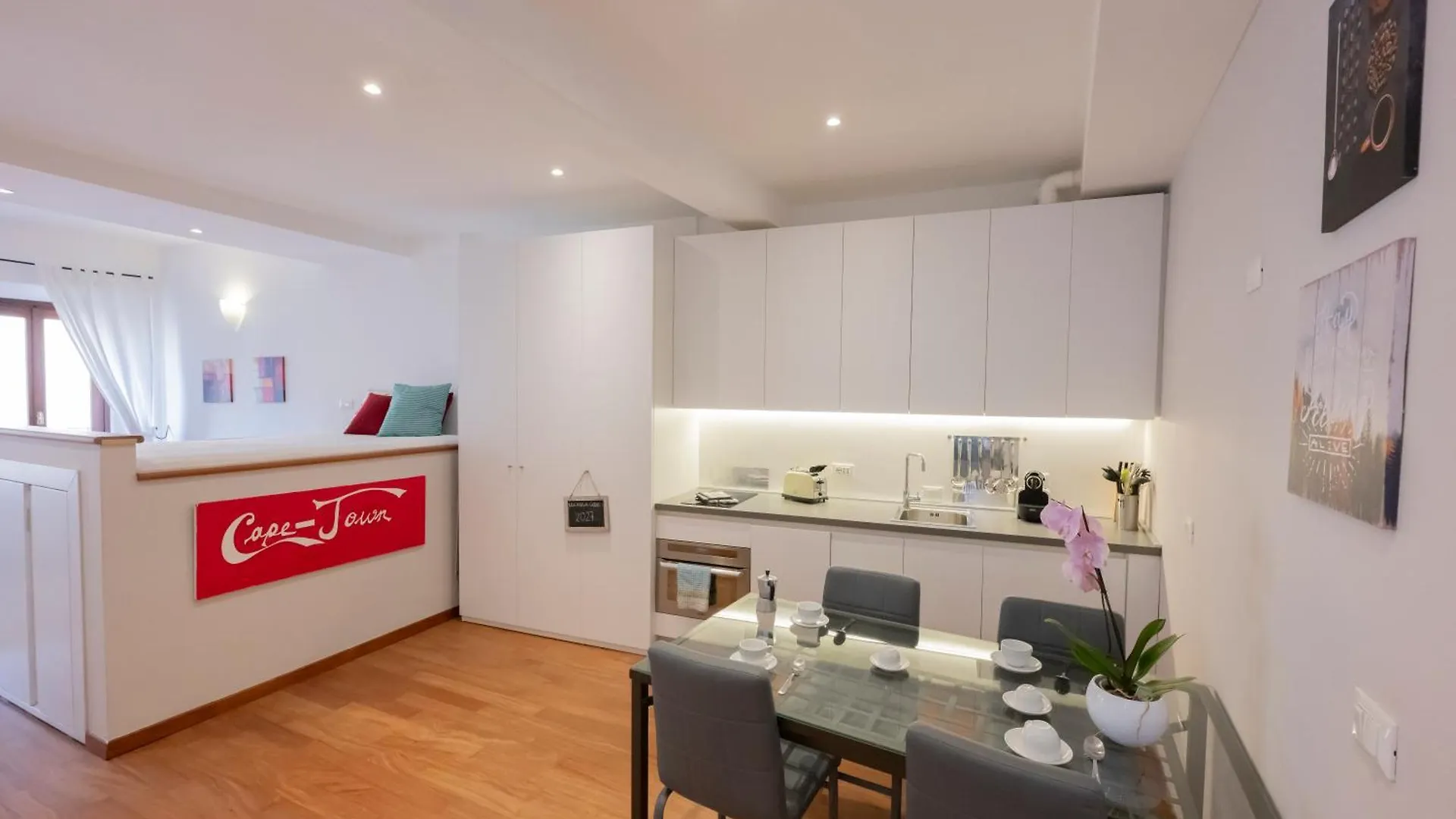 46 Santa Marta Apartment Lecco Italy